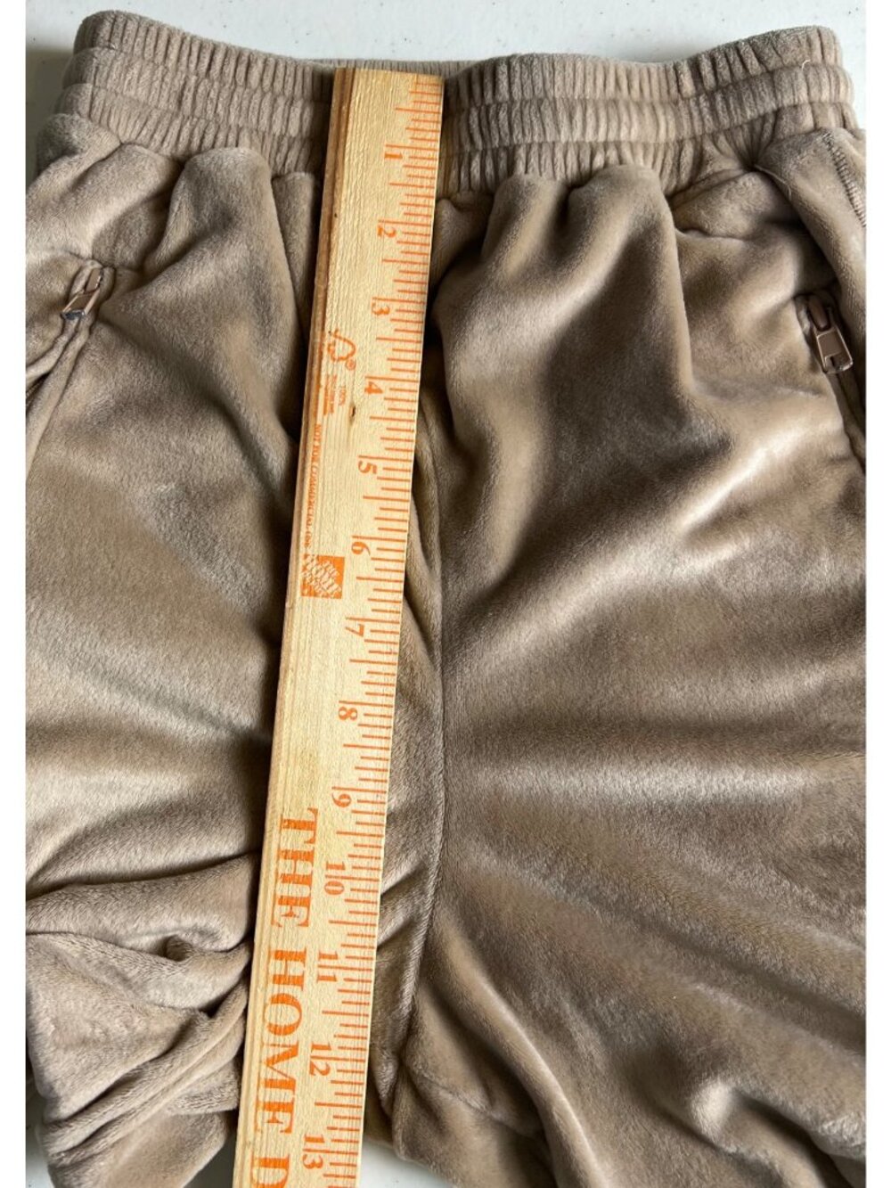 Skims Cozy Velvet Joggers - Picture 7 of 10